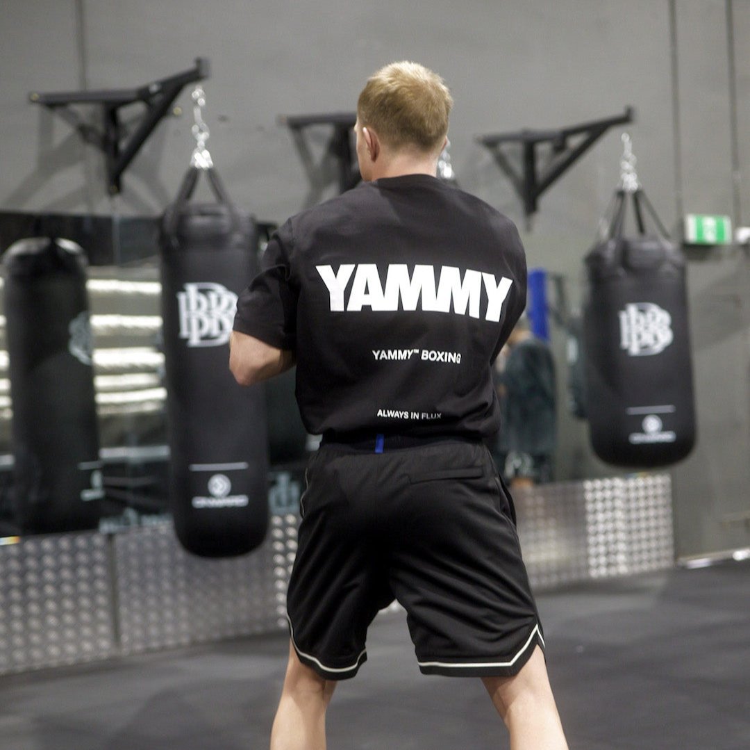 YAMMY Boxing Billboard Tshirt Black